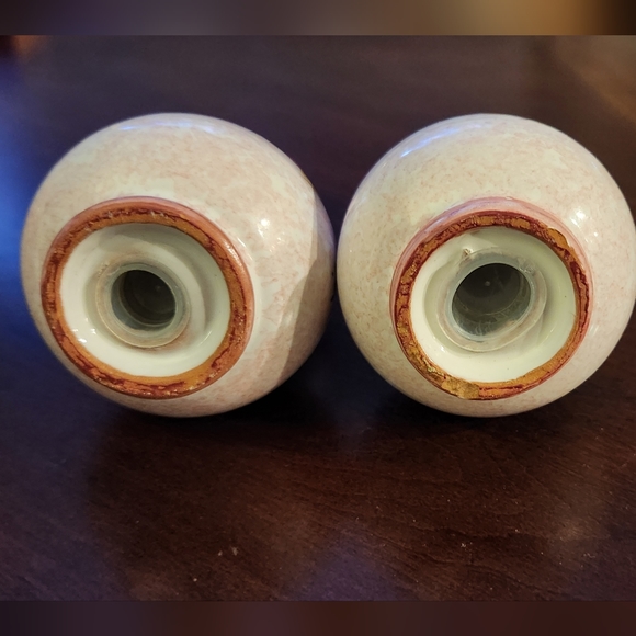 Vintage Italian (Ischia) Salt & Pepper (Sale & Pepe) Shaker with holder - Picture 15 of 16